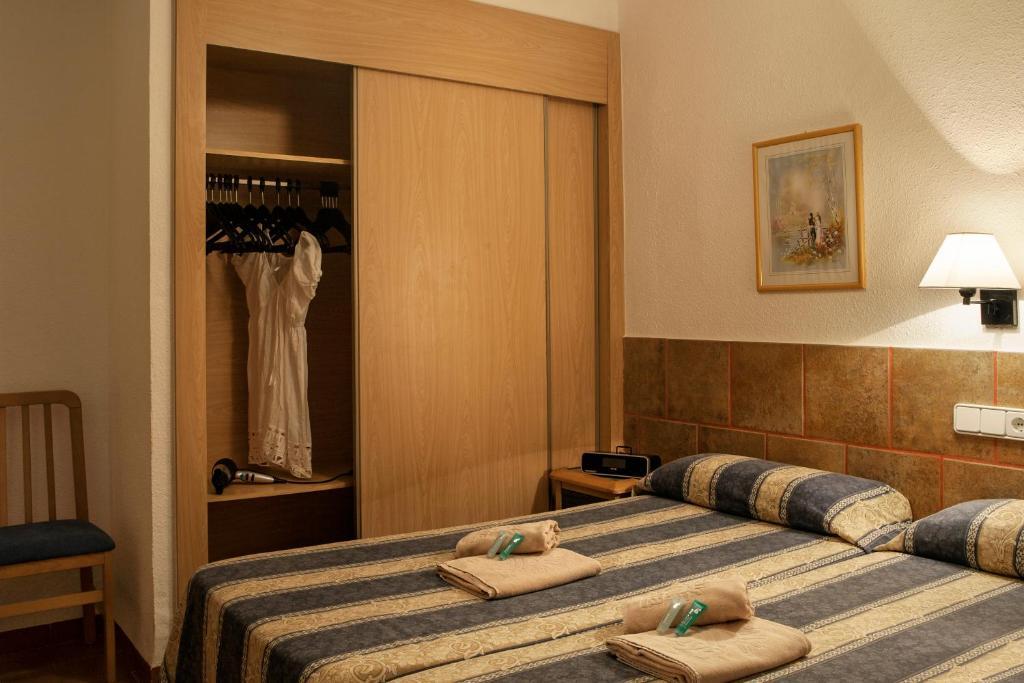 Opcion Roulette De Paya Hotels Эс-Пужоль Номер фото